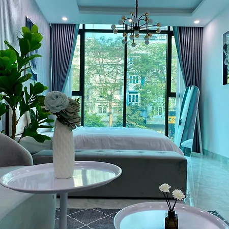 Flowergod Riverside Apartment